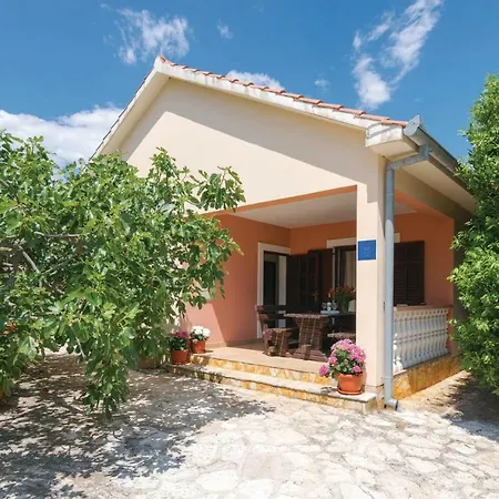 Four-bedroom Holiday In Σπίτι διακοπών
