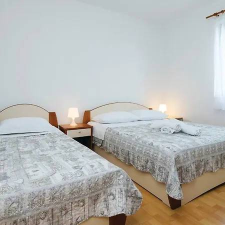 Σπίτι διακοπών Four-bedroom Holiday In *
